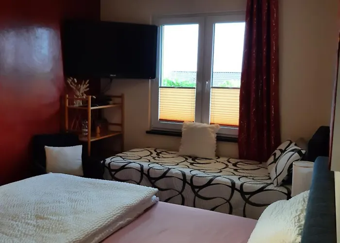 Ueber Den Daechern Von *